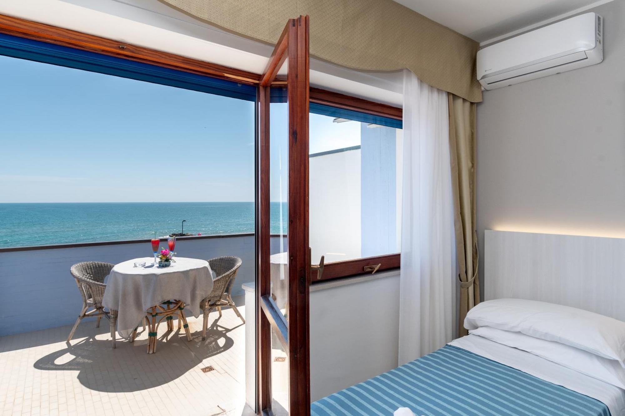 Hotel Galf 3*